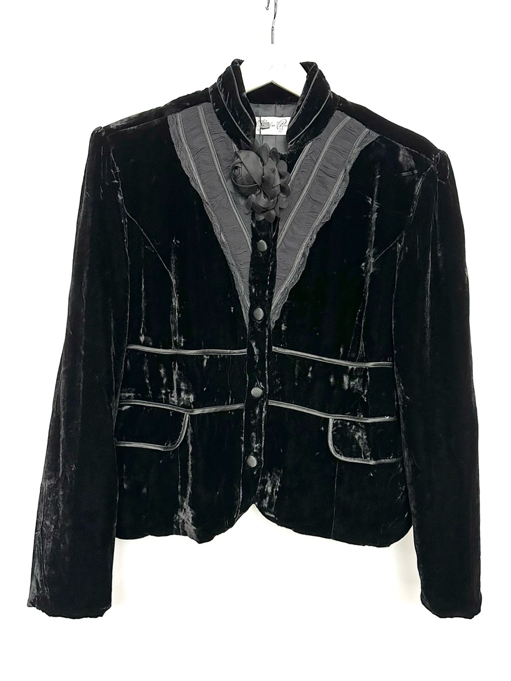 Velvet black blazer by Hopeless Romantic